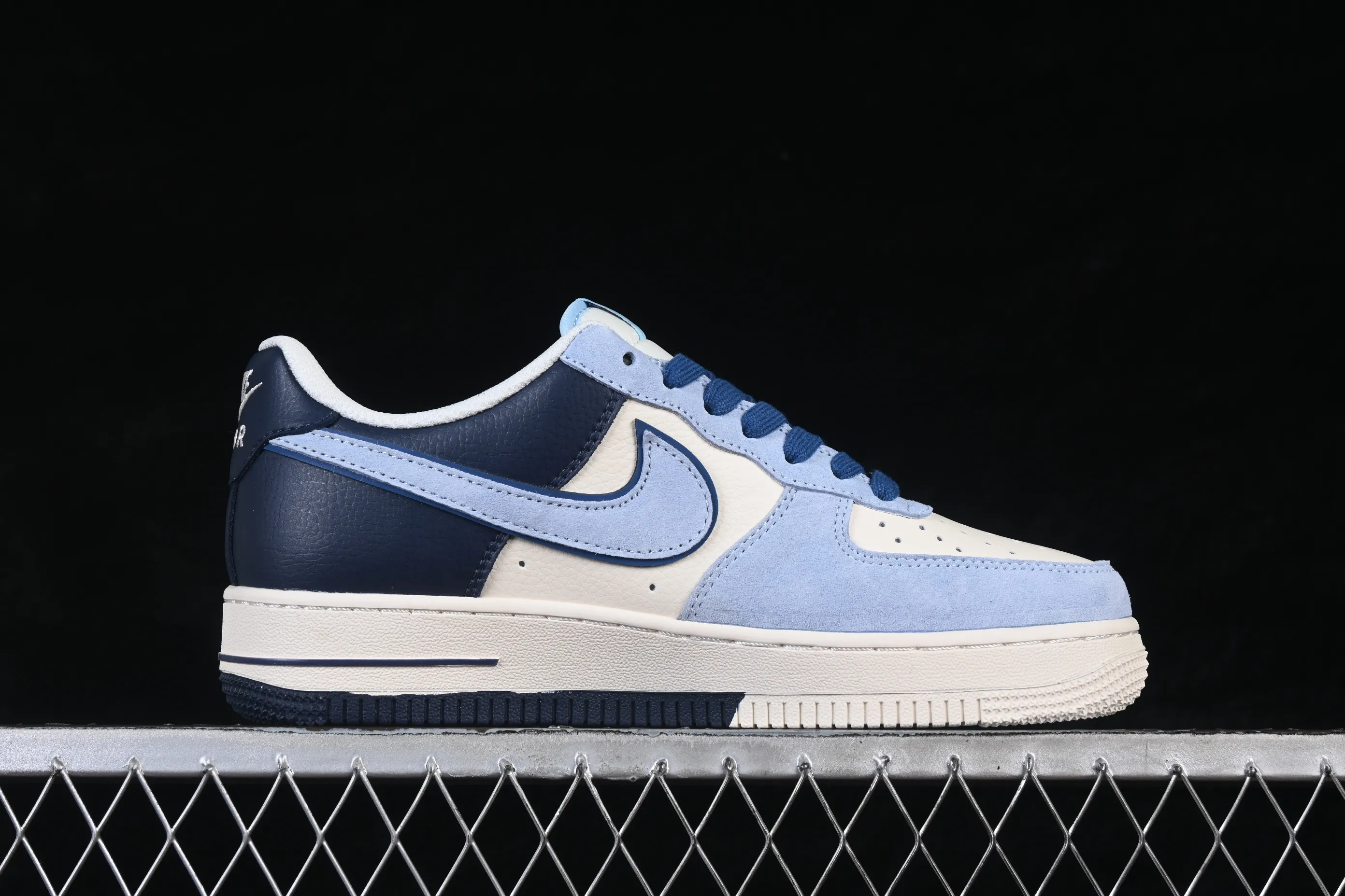 All categories Nk Air Force 1 Air Force series Nk Air Force 1 Low Air Force low top Nike Air Force 1'07 Low Violent Bear joint North Carolina blue double hook Air Force 1 low top casual sneakers XD9314-616
